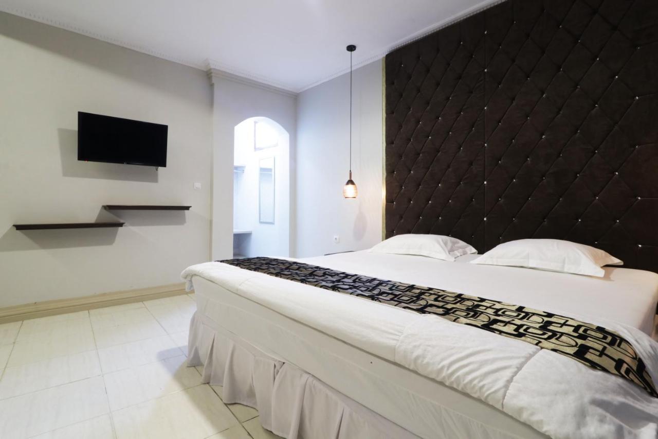 Hotel Andalus Джакарта Экстерьер фото